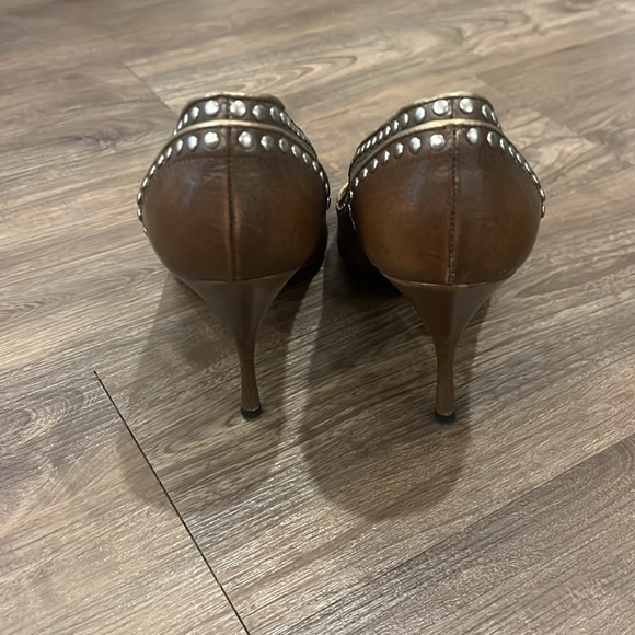 ❤️❤️ Beautiful, New Vintage Prada Heels ❤️❤️ - Picture 3 of 5